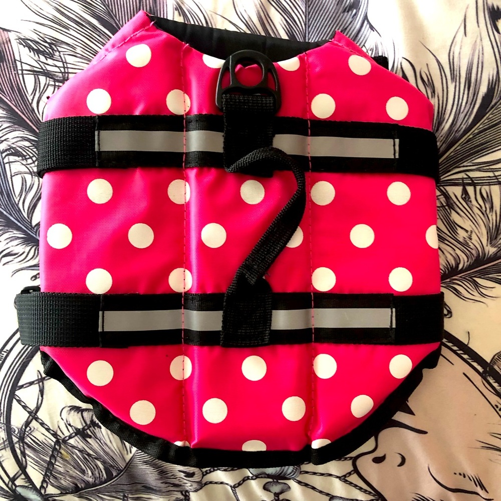 Brand new Size xs doggy life jacket for swimming